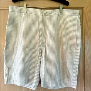 NWOT J. Peterman Cotton Seersucker / Tan and Cream / Flat Panel Short / 38